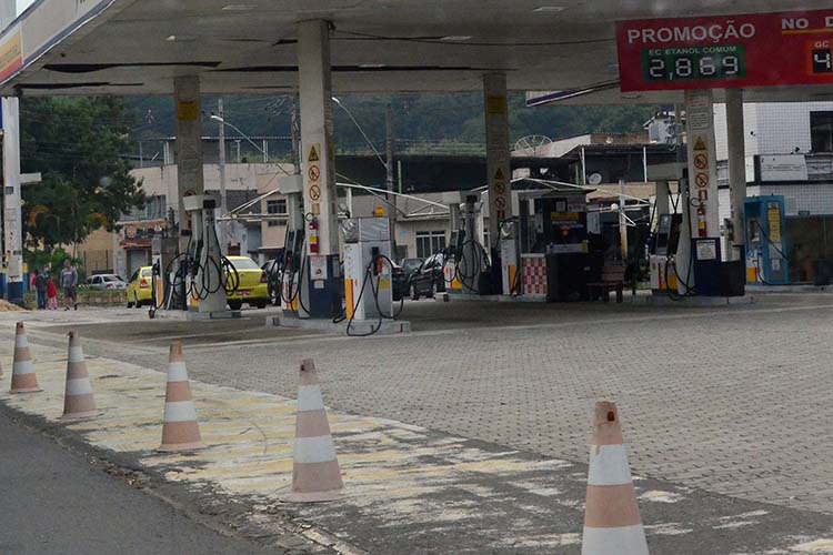 Minaspetro e PJF articulam reabastecimento de serviços essenciais 1 posto gas