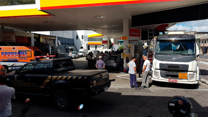 Motoristas fazem corrida aos postos em busca de combustível 4 posto tlp leo 3