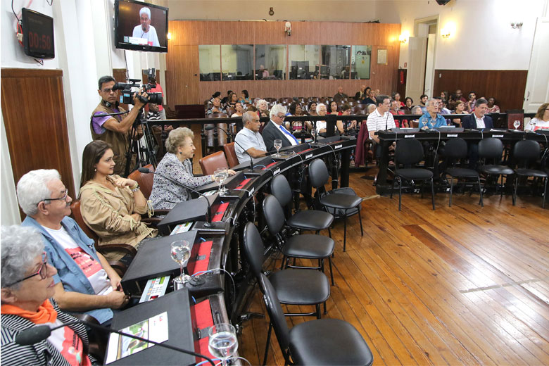 roda de conversa fernando