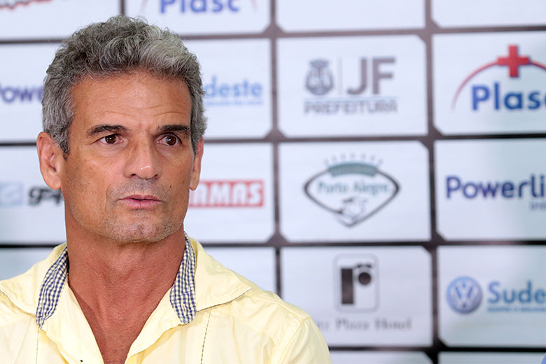 Eugênio Souza quer posse de bola e agressividade no Tupi 1 tupi fernando