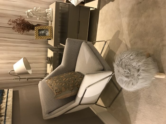 Quartos de casal: camas, design e poltronas confortáveis 5 65B22ABB 9B6C 4158 B992 2C02245895B3
