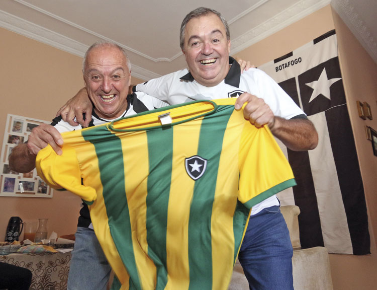 Com nomes de craques, juiz-foranos carregam histórias e momentos marcantes das Copas 8 Amarildo e Nilton Santos