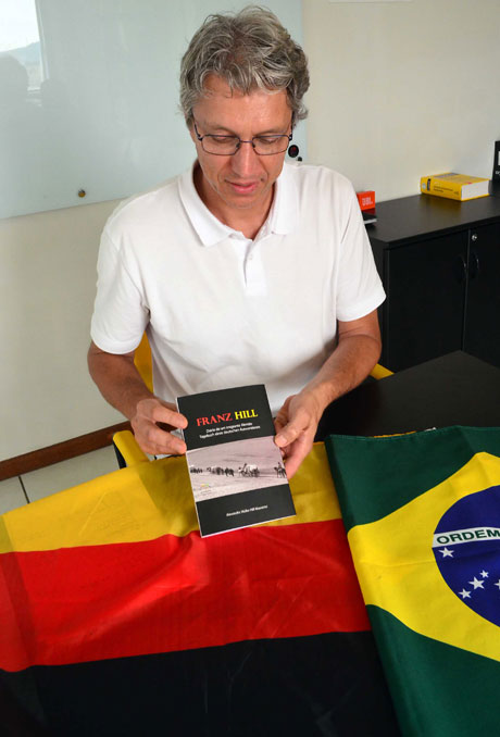 Alexandre Maestrini lança livro sobre a imigração de seus antepassados 1 I. Maestrini