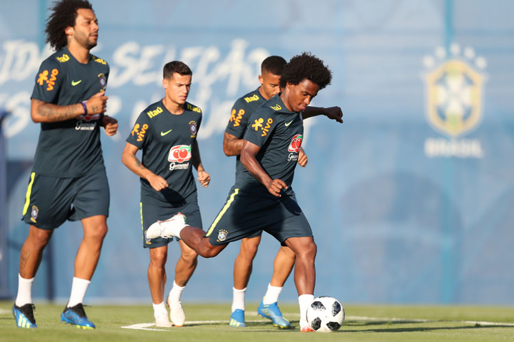 Brasil se reapresenta após empate 2 Seleção Brasileira Reapresentação