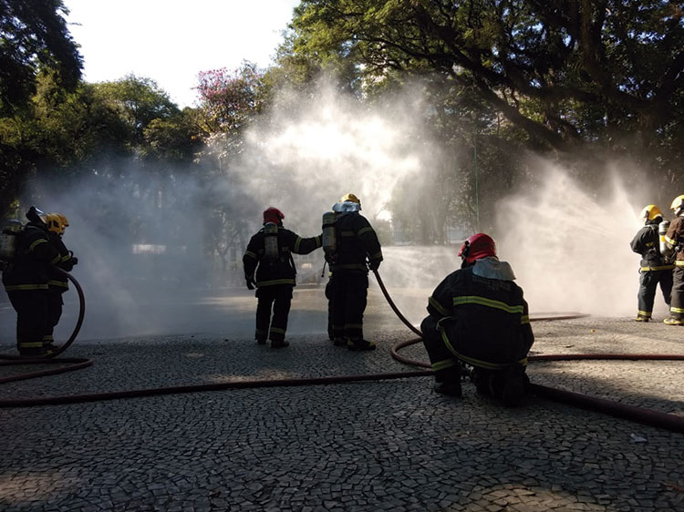 Foto: Corpo de Bombeiros/Divulgação Foto: Corpo de Bombeiros/Divulgação