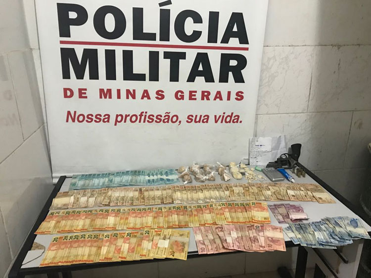 PM apreende arma, munições e drogas na Cidade Alta 1 drogas no são pedro foto divulgação PM