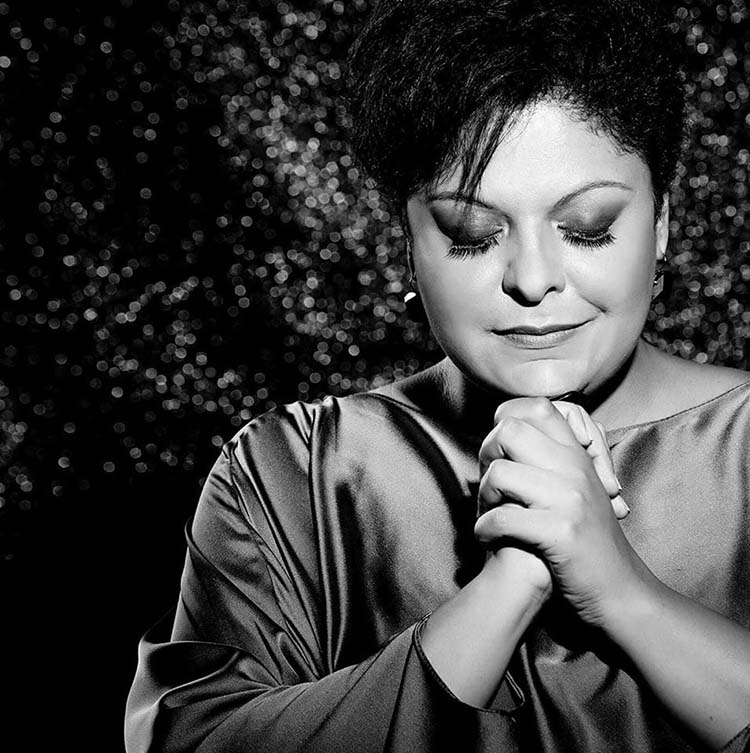 Musical aceita renúncia e busca 'nova' Ivone Lara 1 fabiana