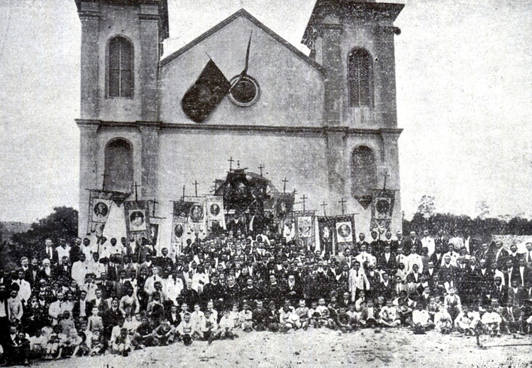 Rita Couto lança livro sobre a criação do bairro e da Igreja de São Pedro 2 rita couto