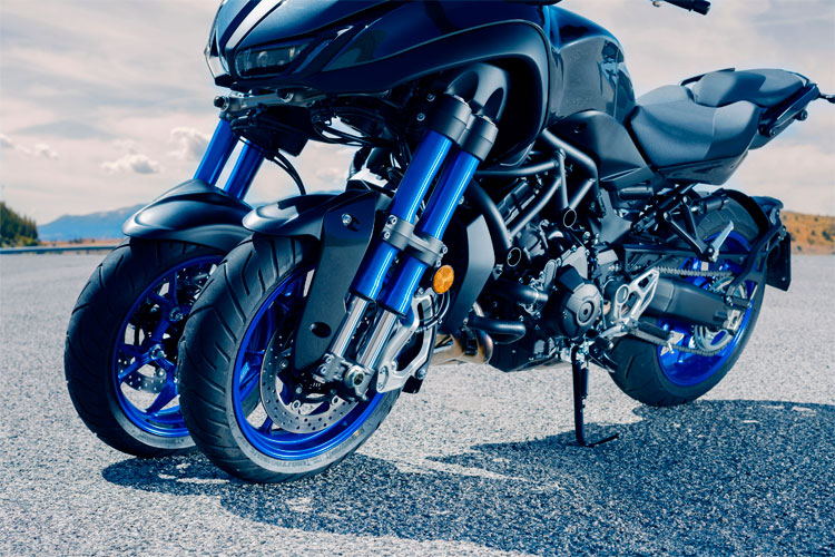 6.-Yamaha