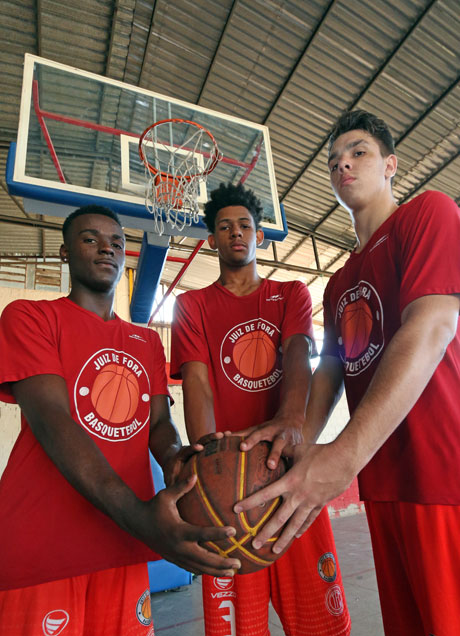 Juiz-forano é campeão do torneio de enterradas no All Star 2 All Star 2