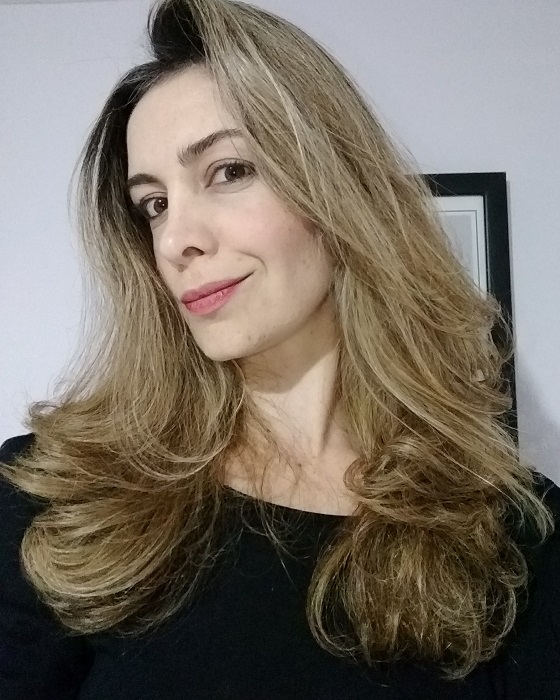 Amanda Machado dá voz aos silêncios das mais diversas personagens femininas em “Os pratos que eu lavo ele não vê” 2 Amanda Machado Sala de leitura