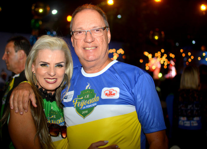 Ana Lúcia e José Maria Scafutto clicados na Feijoada da Torcida 1 Ana Lúcia e José Maria Scafutto Foto: Brendha Torres