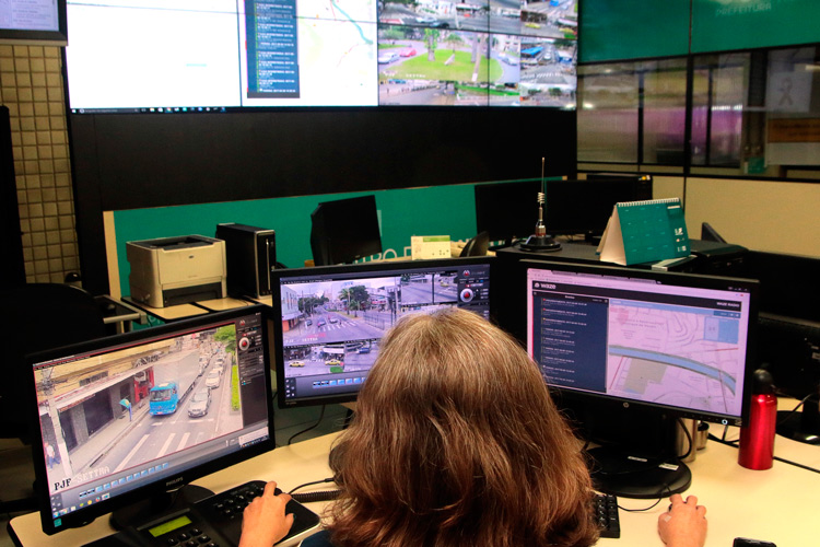 Trânsito em JF será monitorado por mais quatro câmeras 2 Priamo Câmera Settra