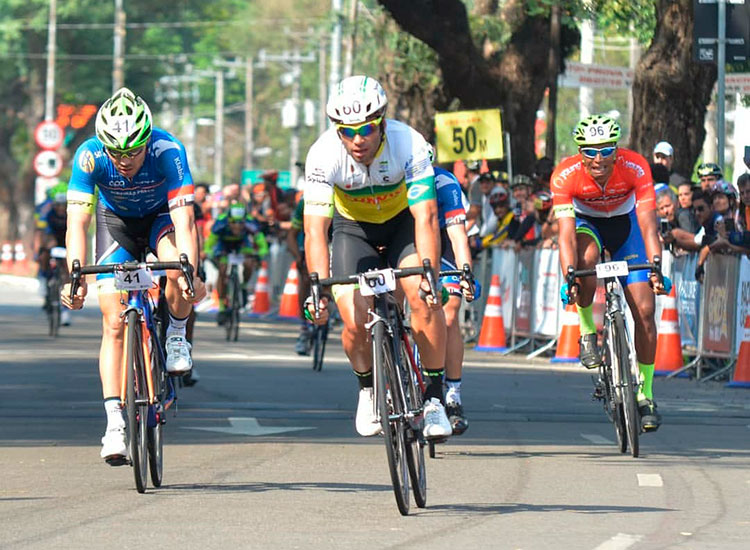 Emerson Santos é o quarto mais veloz na 72ª Prova Ciclística 9 de Julho 1 ciclismo 2
