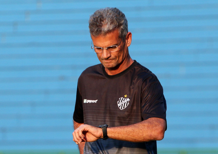 Ex-Tupi, Eugênio Souza acerta com o Tombense 1 esp Tupi Eugênio Souza foto Couri