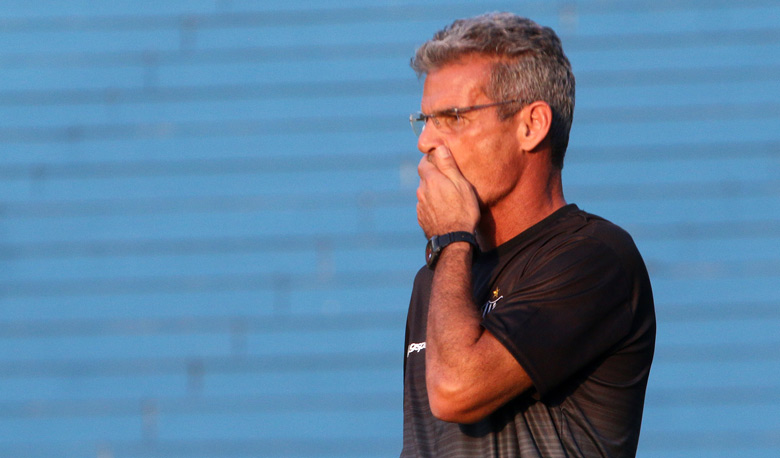 Eugênio Souza não é mais técnico do Tupi 1 eugenio couri dentro
