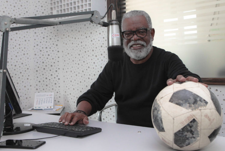 Um lado pouco conhecido do editor geral da Tribuna, Paulo Cesar Magella: o de 'torcedor fujão' 2 pc fernando priamo e1531591496136
