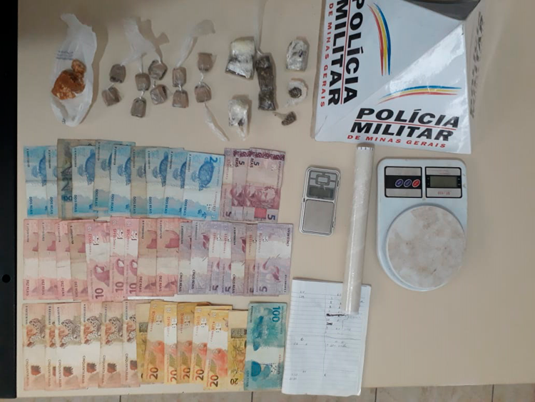 Polícia prende três pessoas durante operação no Vila Ideal 2 prisão