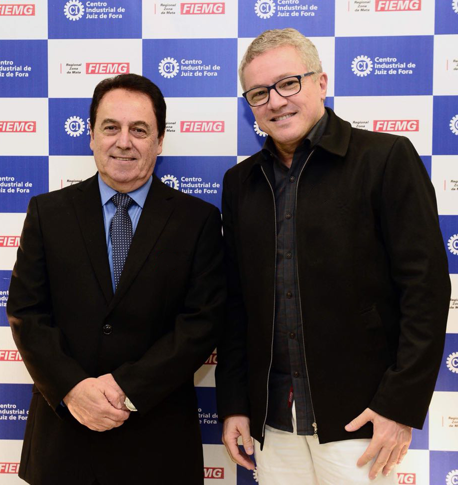 Hélida Fracetti e Verilsa Campos nos domínios do Privilège 2 Os presidentes Aurélio Marangon (Fiemg Regional) e Célio Chagas (Agência de Desenvolvimento) em noite empresarial Foto: Aelson Amaral