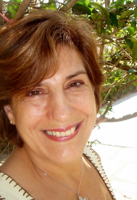 “Gostaria de falar de amor e, se falasse de dor, seria aquela que só atinge os apaixonados” 2 Maria Aparecida Rezende Lacerda 2