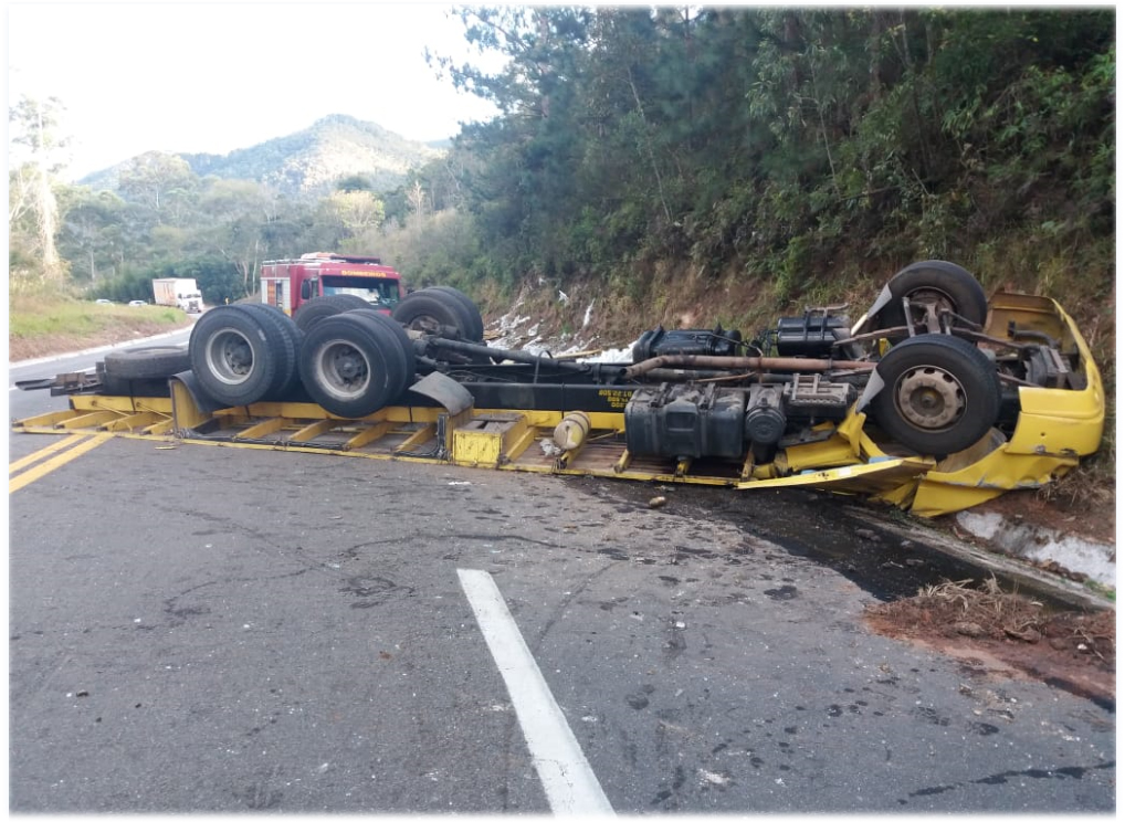 acidente BR 267 2 foto divulgação PRF