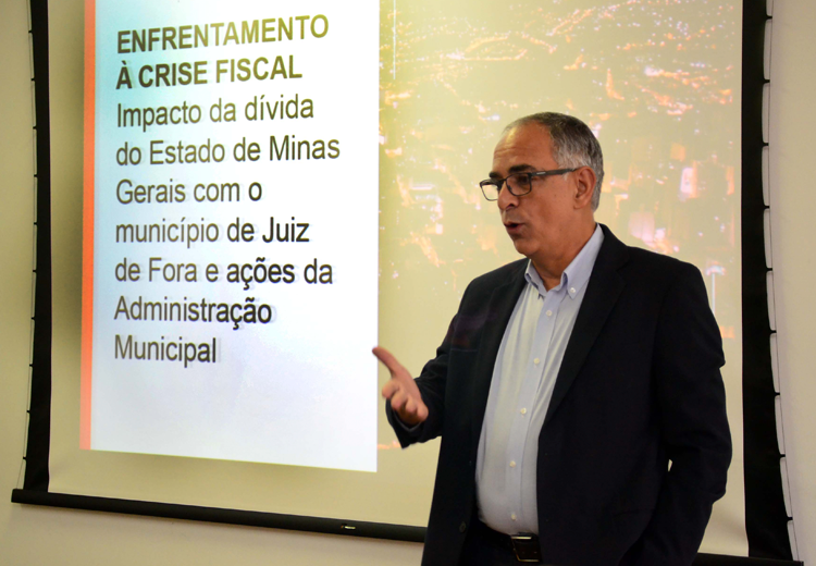PJF cria gabinete para enfrentar crise 1 Prefeito Antônio Almas
