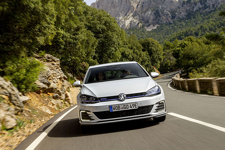 Prometido para o Brasil, Golf GTE tem conjunto híbrido 4 ap280818 01