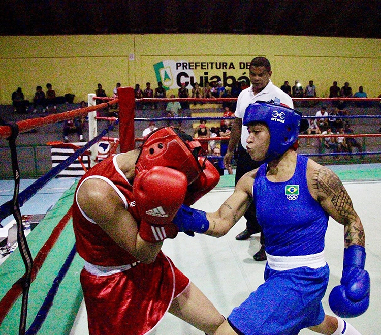 Beatriz Ferreira é bicampeã brasileira de boxe 1 bia