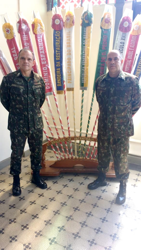 Novo comandante assume 4ª Brigada de Infantaria Leve 1 exercito interna
