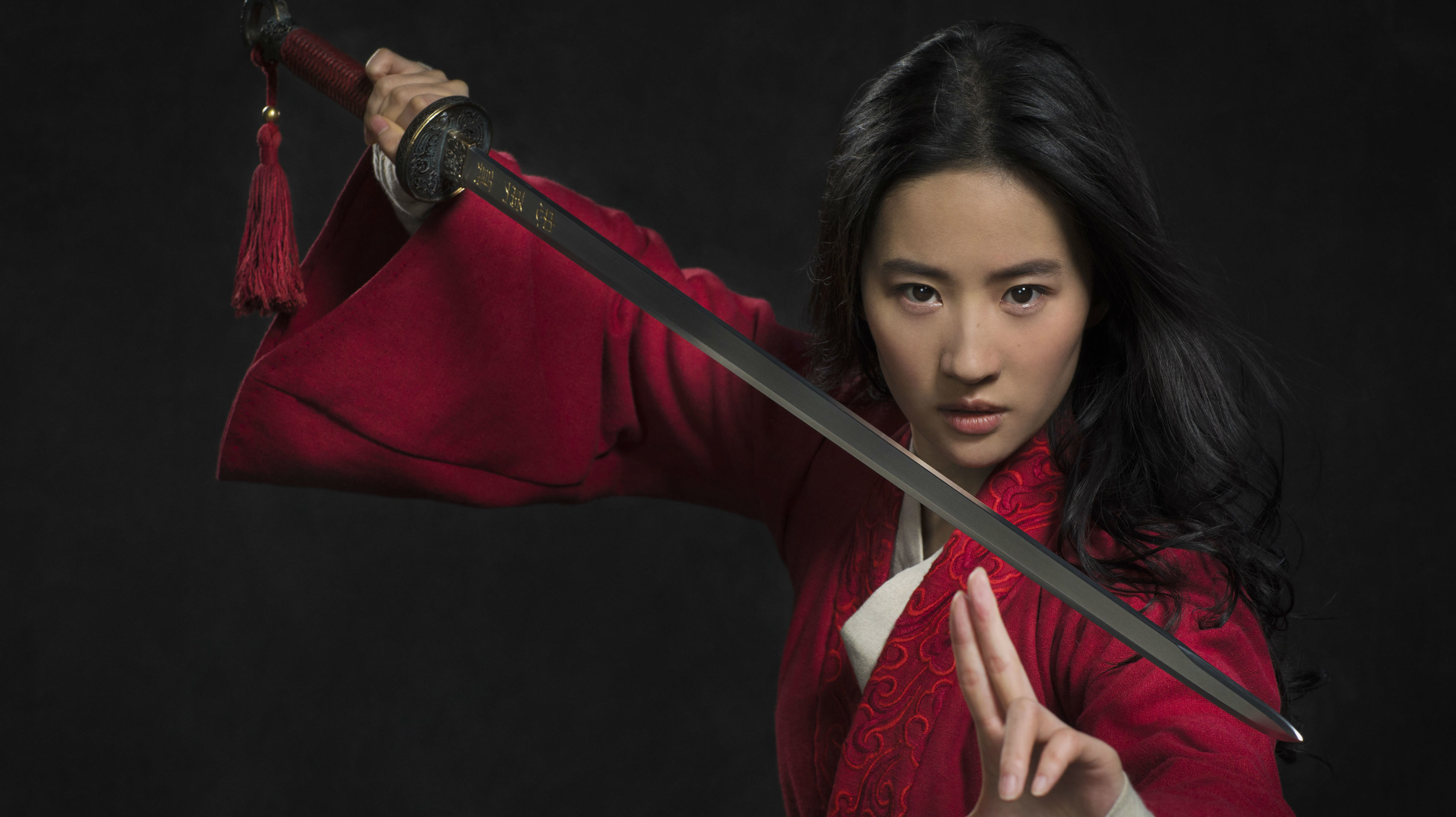 Disney divulga primeira imagem de live-action de 'Mulan' 1 mulan