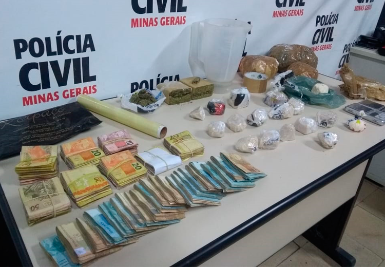 Polícia Civil estoura ponto de venda de drogas e apreende R$ 32 mil 1 operação antidrogas