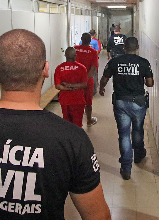 Foto: Leonardo Costa presos leo 2