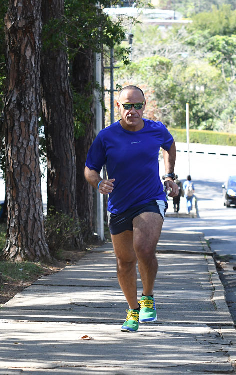 Atleta juiz-forano correrá cinco maratonas em cinco semanas 2 sidnei barbosa marcelo