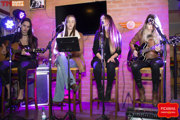 Ellas no PPP 11 tmhappyhour IMG 0256
