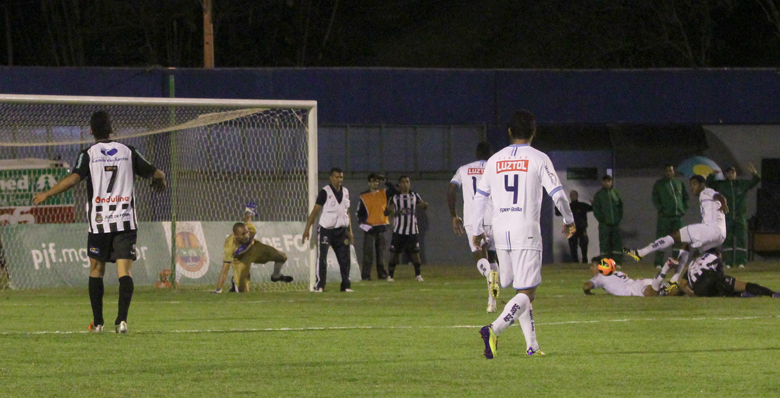 001 LEONARDO COSTA TRIBUNA DE MINAS
