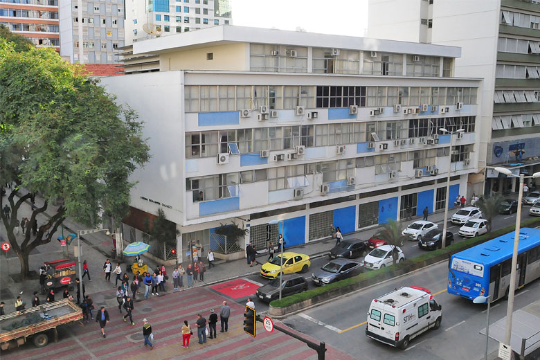 Jovem é condenado a 19 anos por homicídio e tentativa de assassinato 1 Fórum Benjamin Colucci1