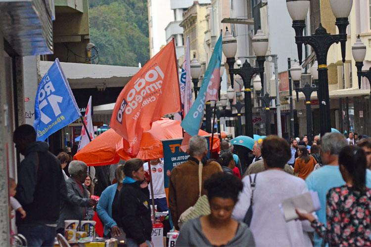 Campanhas de rua são intensificadas na região Central 2 Novo bandeiras