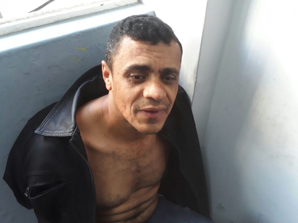 Advogado diz que Adelio agiu por motivação religiosa e política 1 agressor preso