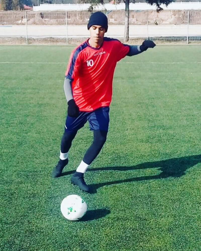 Após pensar em parar de jogar, atleta é contratado e vai para a Polônia 2 esp john lee 3
