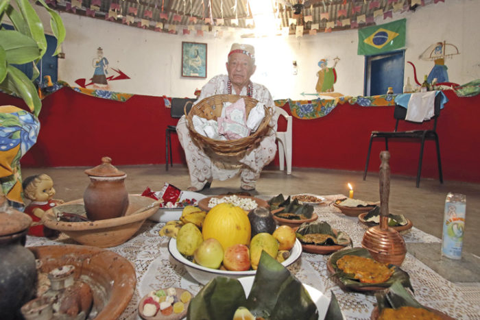 Religiões celebram dia de São Cosme e São Damião 2 pai cosme damiao