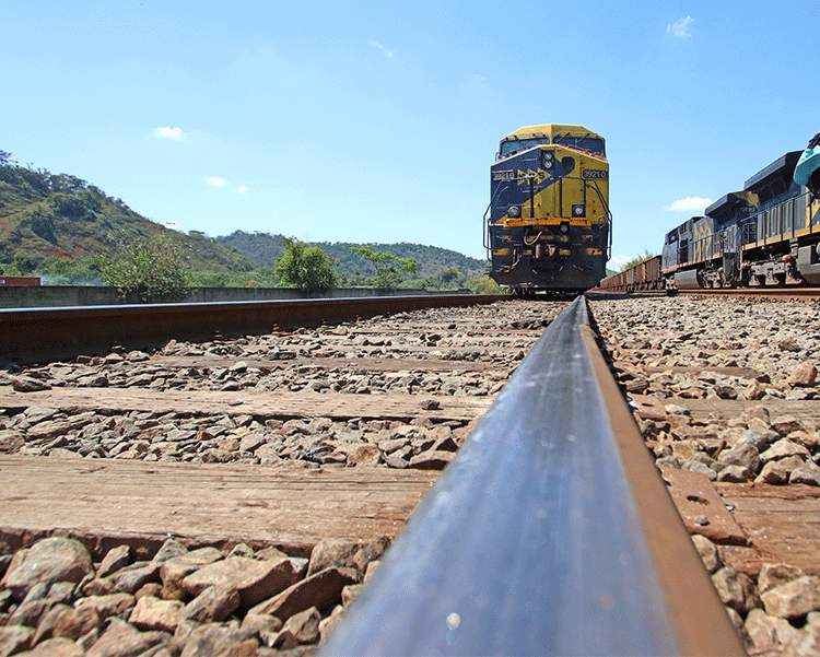 Maquinistas enfrentam na rotina o medo da imprudência 2 trem trilho.menor