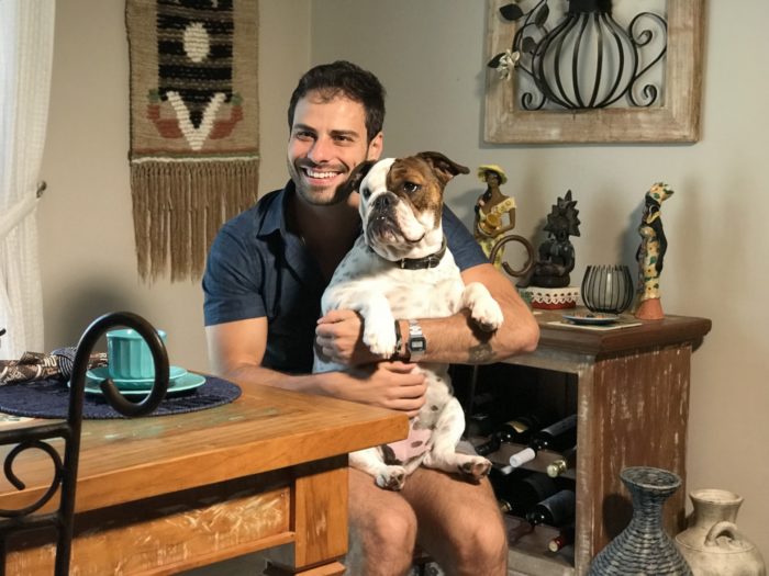 Rústico com aconchego e boas energias: Lucas Malvacini abre sua bem montada casa em Juiz de Fora e mostra detalhes 6 DA2C5895 5A50 4042 A829 0A0A7CFE8AAA