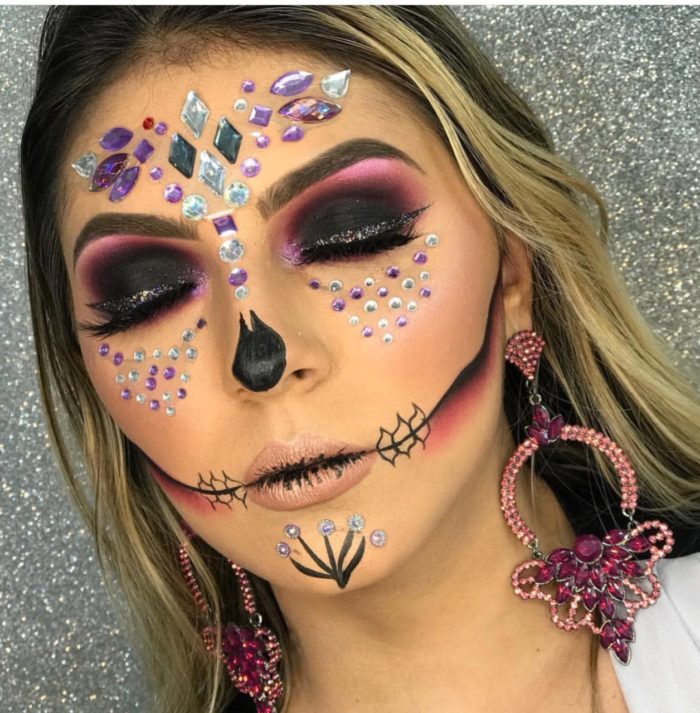 Maquiagem de Halloween: inspirações para você arrasar em qualquer festa 2 maquiagem de halloween carol e marcela 10