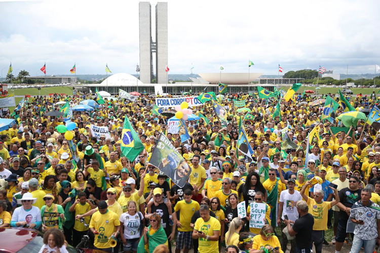 Atos pró e contra Bolsonaro movimentam fim de semana 3 pro bolsonaro bsb by josé cruz