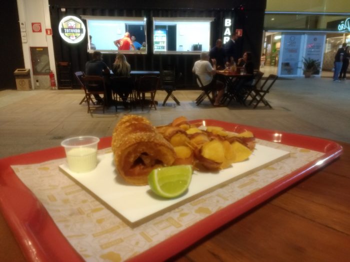 Rocambole de torresmo no happy hour 3 Capa
