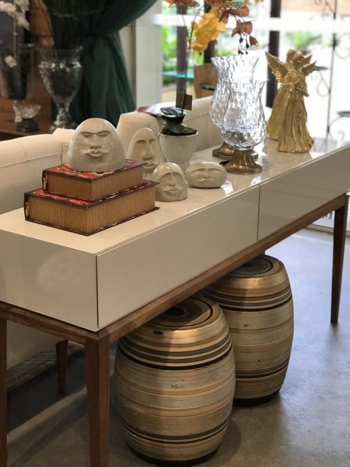 Aparadores e cômodas expõem o artesanato brasileiro: móveis de apoio valorizam os ambientes 4 F9E0A826 5C85 4A91 86D8 8F807EF424B1