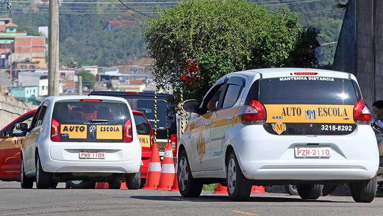 Mais de 70% dos candidatos à CNH são reprovados em Juiz de Fora 1 auto escola by leo interna