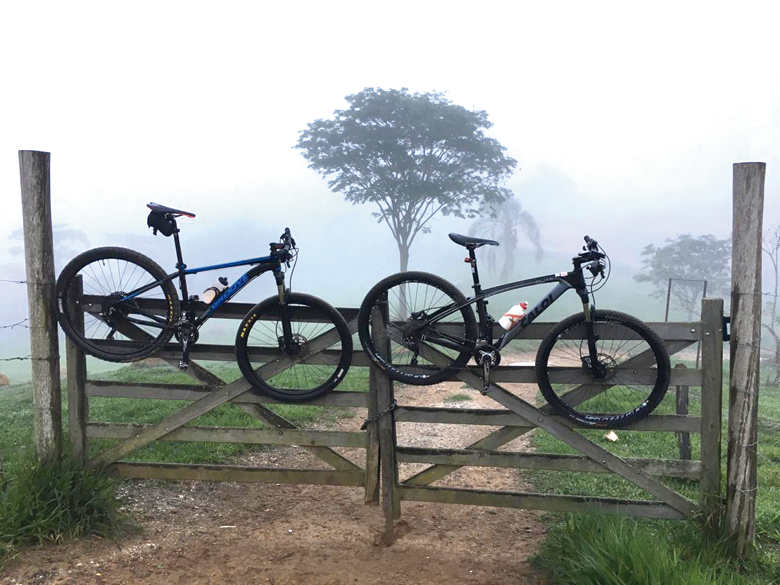 Grupo de ciclistas madruga para pedalar em Juiz de Fora 2 bicicletasarquivopessoal