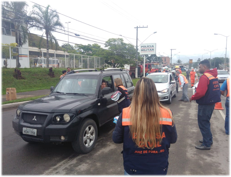 Blitz na Zona Norte chama atenção para período chuvoso 1 blitz defesa civil