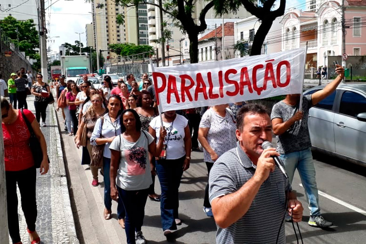Servidores da saúde na área de urgência e emergência fazem manifestação 2 32protesto saúde by olavo prazeres